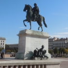 18.10.: Denkmal auf dem Place Bellecour