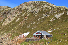 13.9.: Badushütte – WC-Nebengebäude bald fertig gebaut