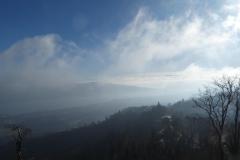 250111_1049_uetli02_aussicht_mit_nebel