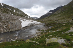 Blick zurück im Val Cadlimo