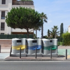 11.8.: Strassenskulptur? Nein, Recyclingbehälter!