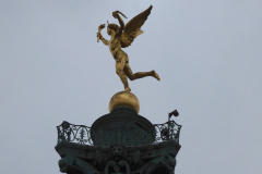 24.4.: Figur auf der Säule, Place de la Bastille